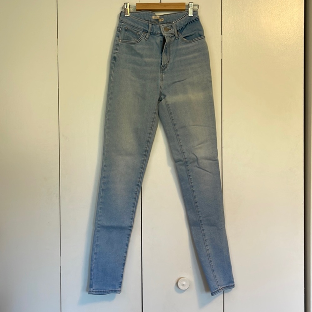 Levi Strauss 721 light wash skinny Jean